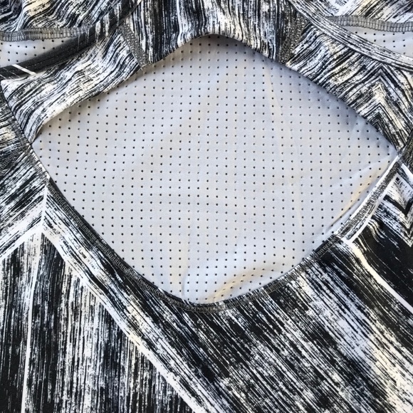 Lululemon Tank Top - Picture 4 of 4